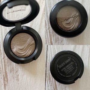 MAC Extra Dimension Silver Dawn Eye Shadow